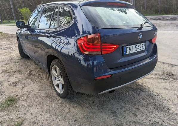 BMW X1 cena 41900 przebieg: 124000, rok produkcji 2011 z Piaski małe 67